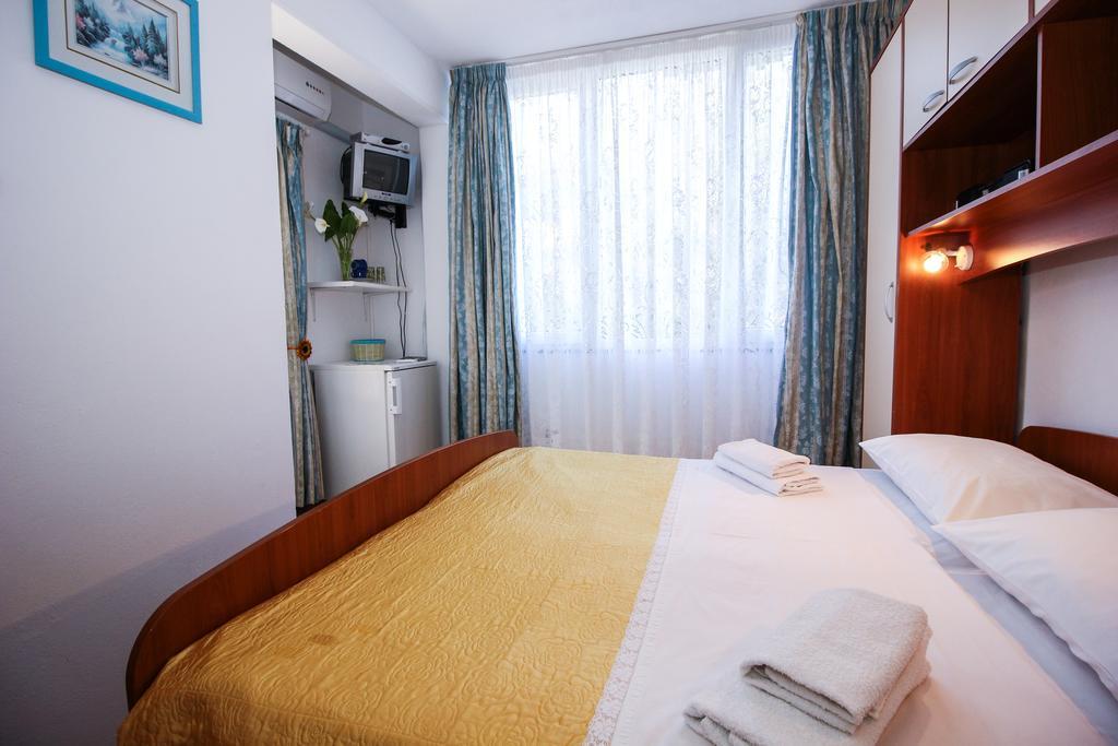 Apartments Sonja Ρόβινι Εξωτερικό φωτογραφία