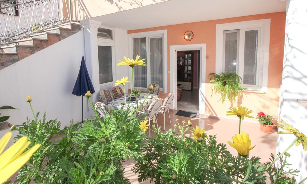 Apartments Sonja Ρόβινι Εξωτερικό φωτογραφία