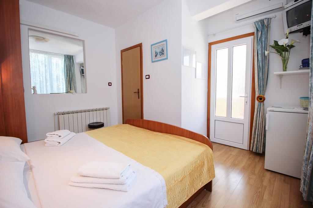 Apartments Sonja Ρόβινι Εξωτερικό φωτογραφία